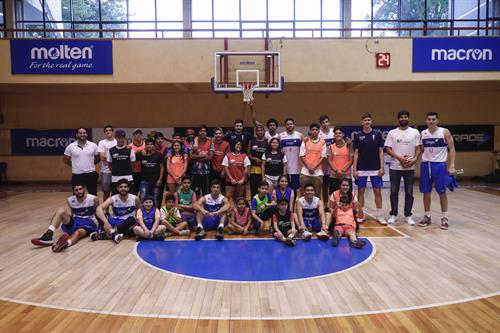 La Catolica.cl “Ganémosle a la Calle visitó al basket UC”