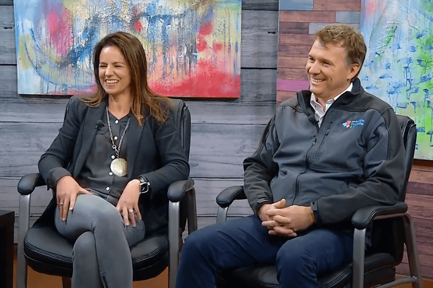 Desconocidos TV Entrevista a Gracia Carvallo y Sebastián Guerrero